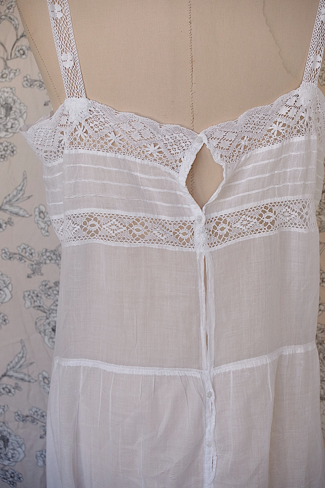 アンティークワンピース vêtement antique レースワンピース .FR a l'epoque