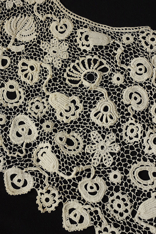 アンティークレース dentelle antique antique lace クロシェ幅広襟 .FR a l'epoque