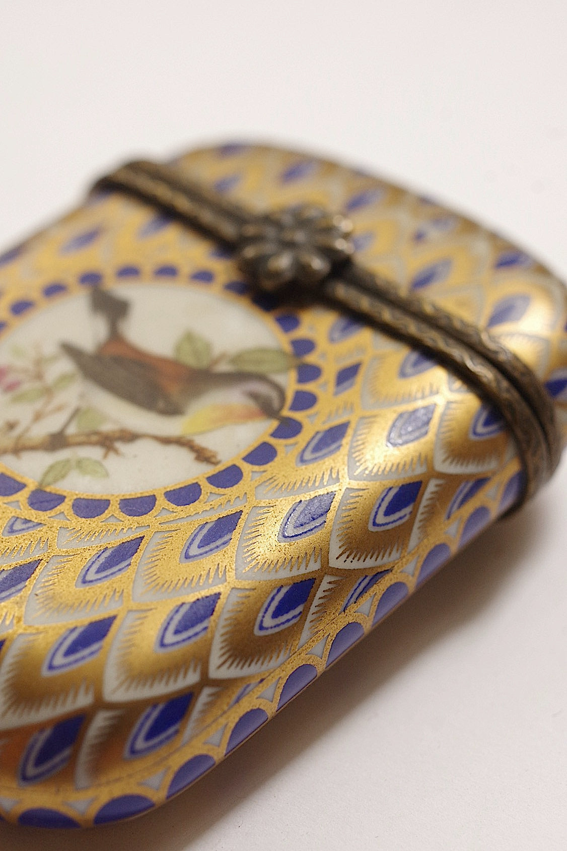 antique Pill Case アンティークピルケース .FR a l'epoque