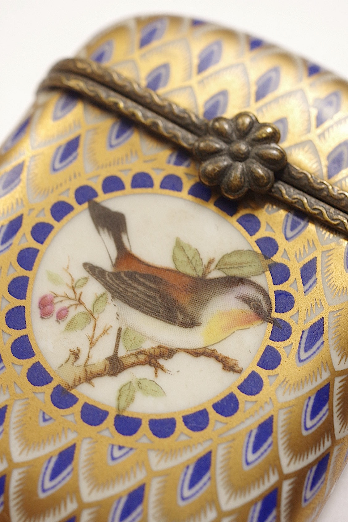 antique Pill Case アンティークピルケース .FR a l'epoque