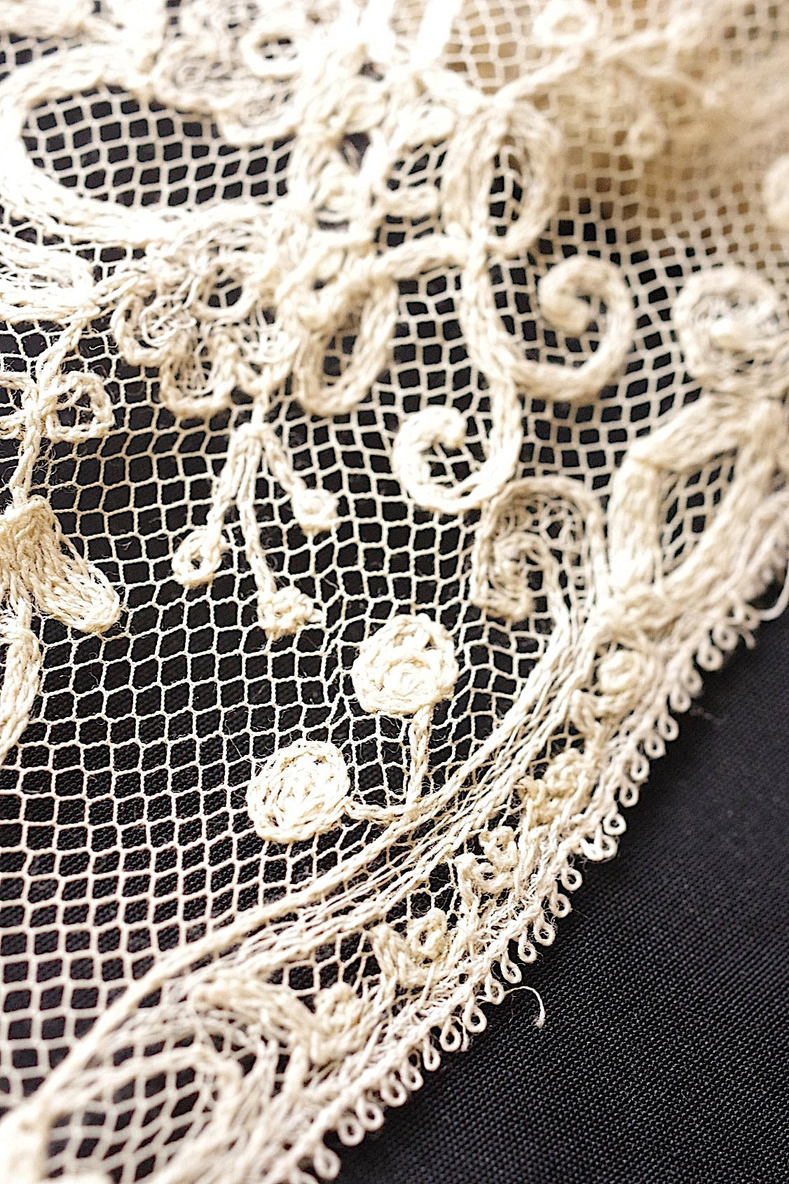 アンティークレース antique dentelle 217cm .FR a l'epoque