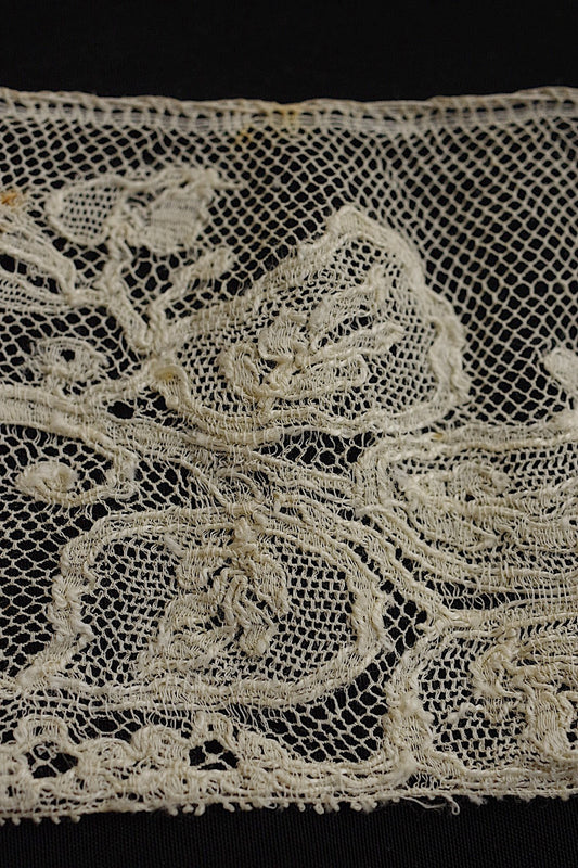 アンティークレース dentelle antique 266cm .FR a l'epoque