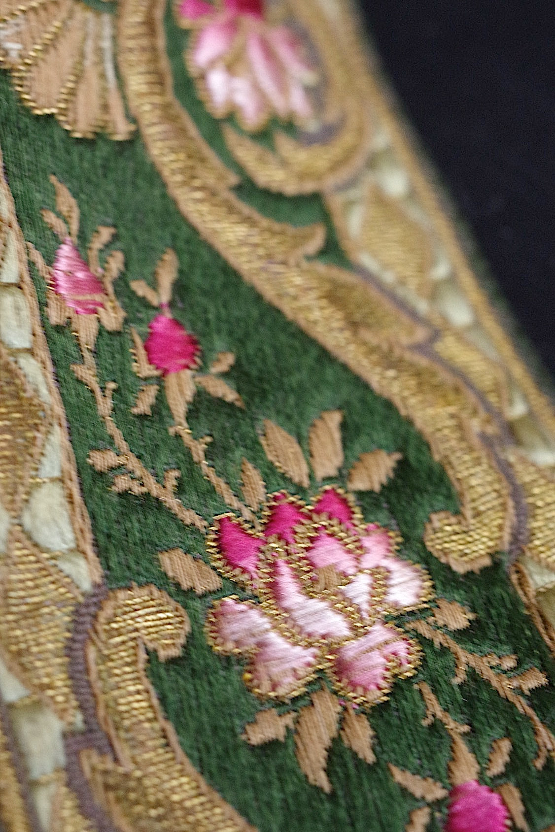 アンティークリボン ruban antique .FR a l'epoque