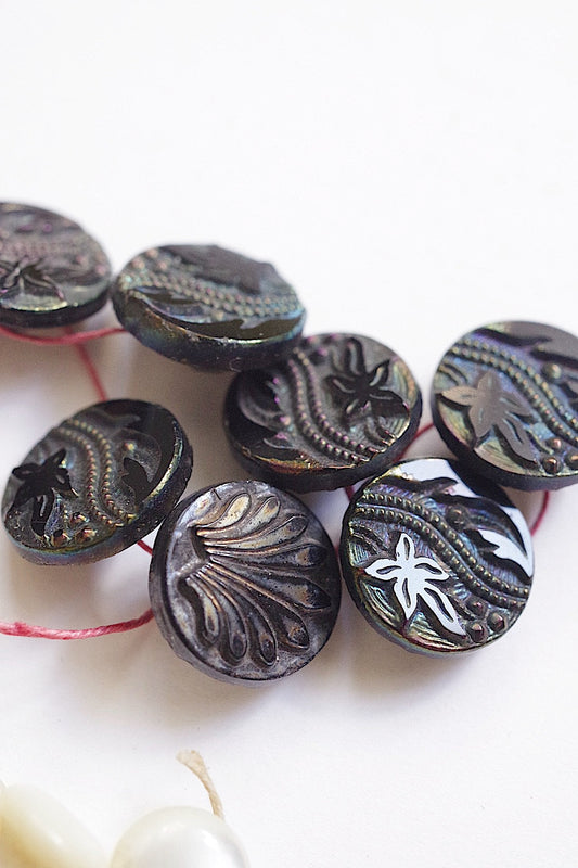 アンティークボタン bouton antique 小さなボタン4 .FR a l'epoque