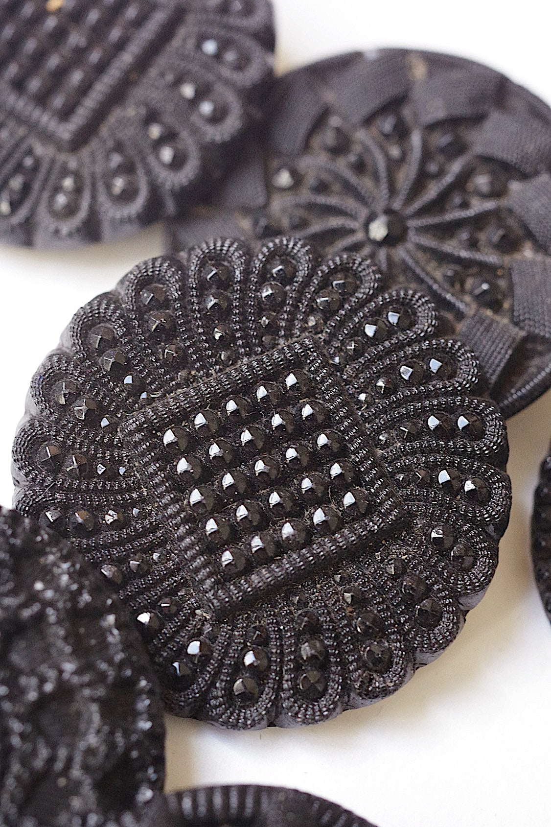 アンティークボタン antique boutton lots1 .FR a l'epoque