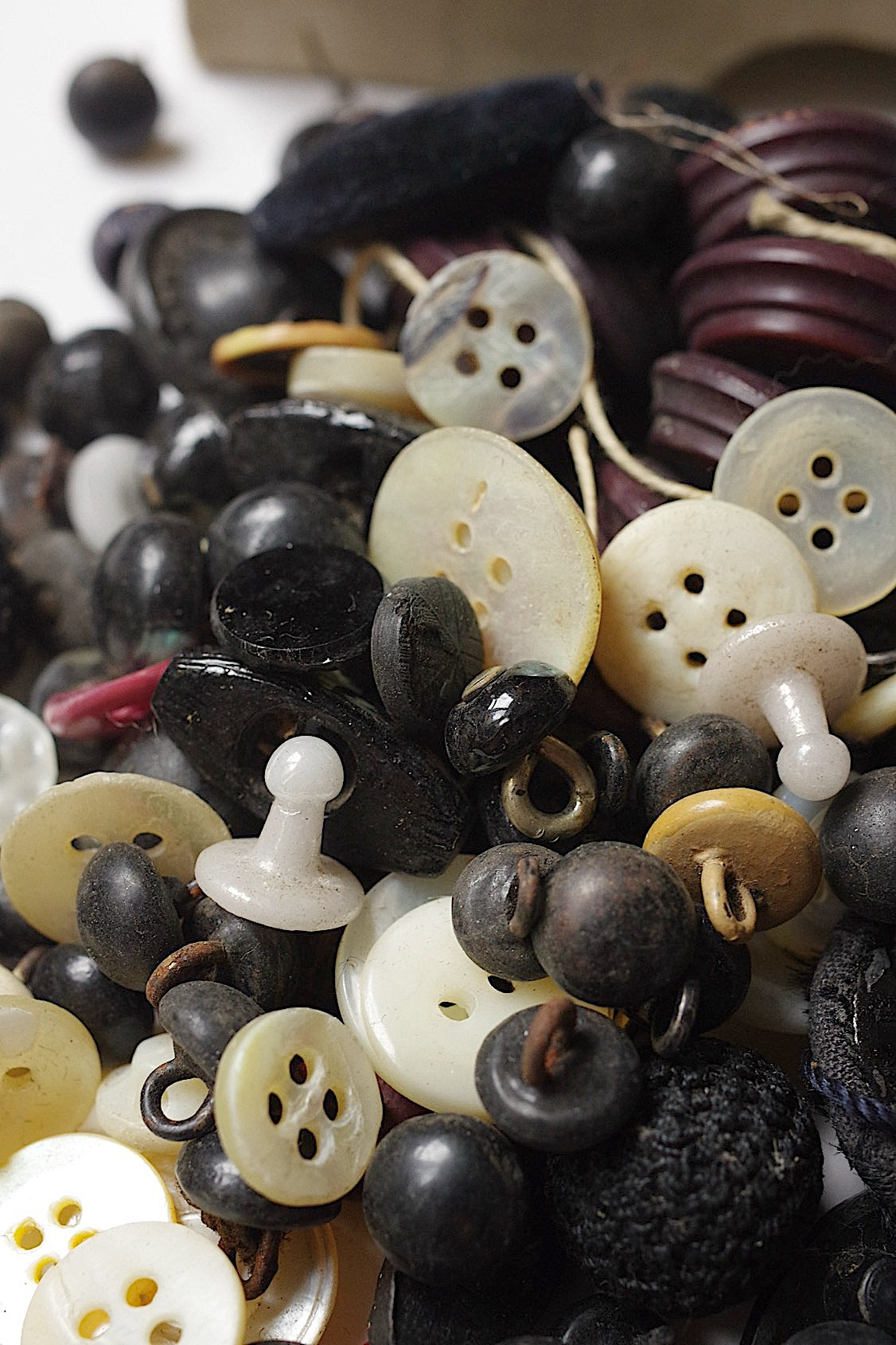 アンティークボタン antique boutton lots3 .FR a l'epoque