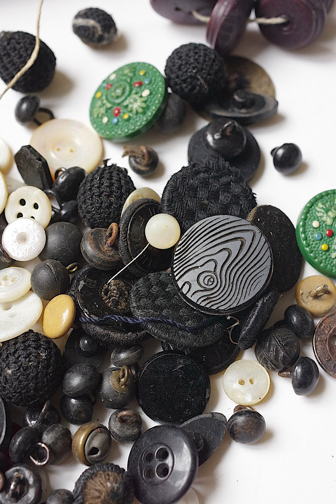 アンティークボタン antique boutton lots3 .FR a l'epoque