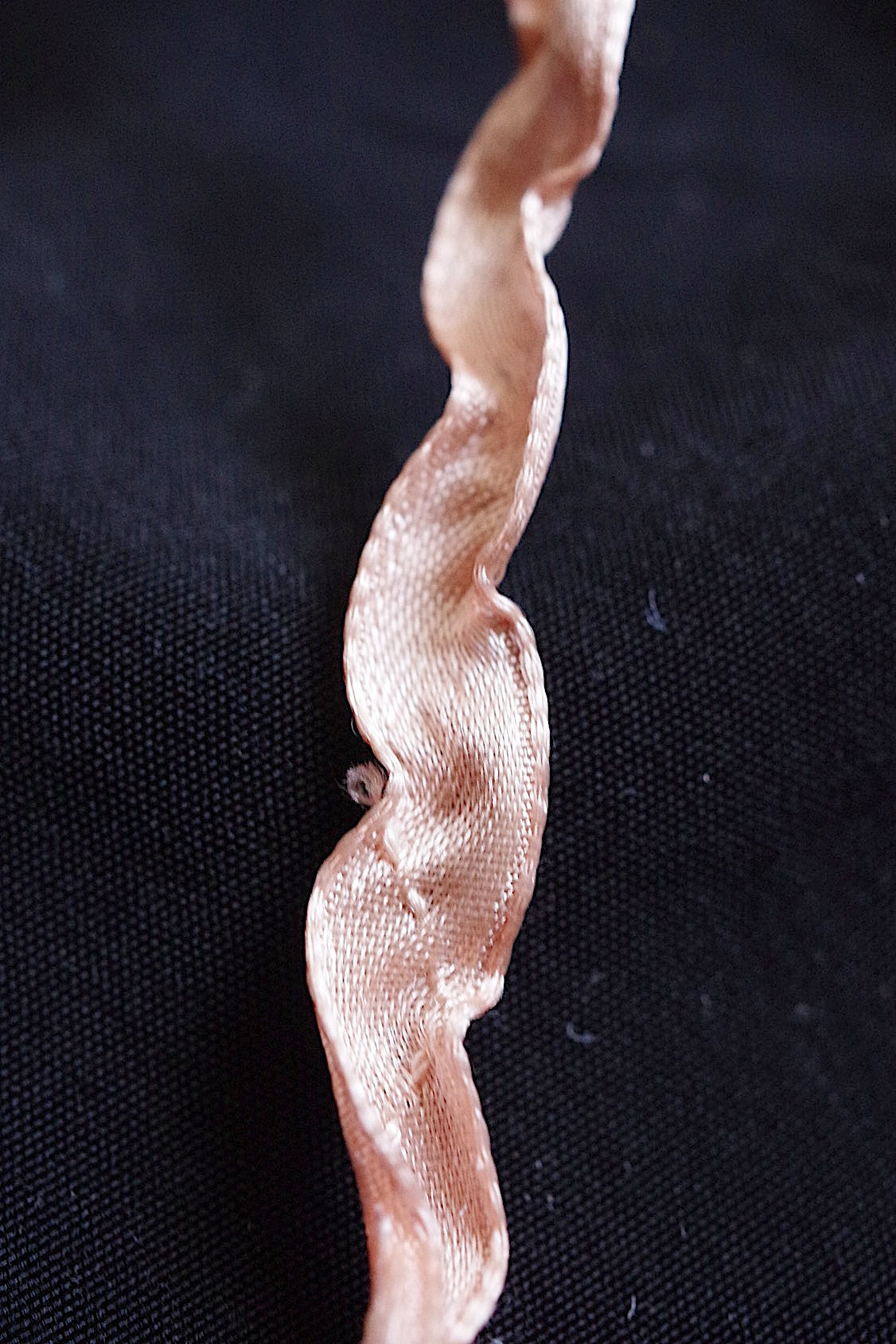 アンティークレース dentelle antique ピンクリボン .FR a l'epoque