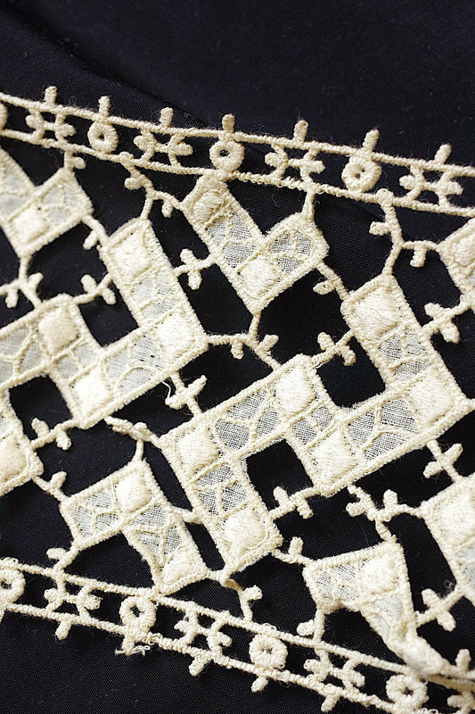 アンティークレース dentelle antique カットワークレース 134cm .FR a l'epoque