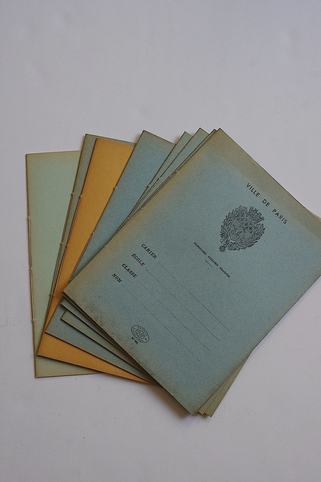 アンティークノート cahier antique VILLE DE PARIS .FR a l'epoque