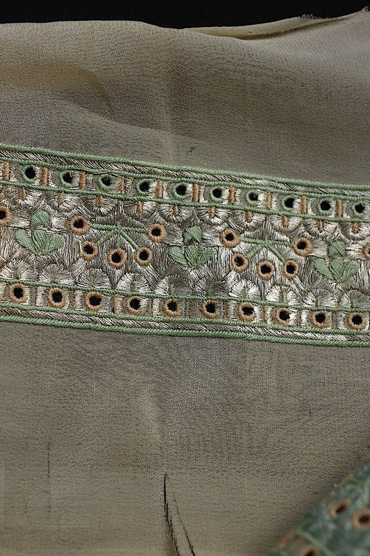 アンティークレース dentelle ancinne 刺繍リボン シルク生地 .FR a l'epoque