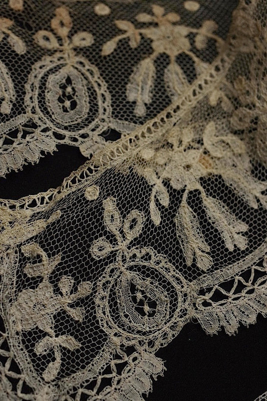 アンティークレース dentelle ancinne 小さな襟3つ .FR a l'epoque