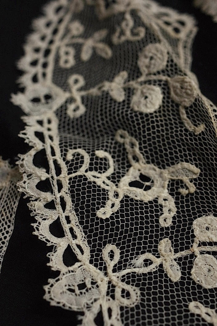 アンティークレース dentelle ancinne 小さな襟3つ .FR a l'epoque