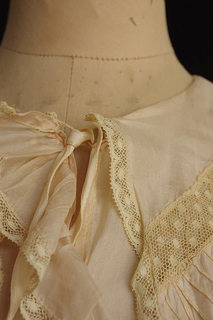 アンティークブラウス vêtement antique blouse6 .FR a l'epoque