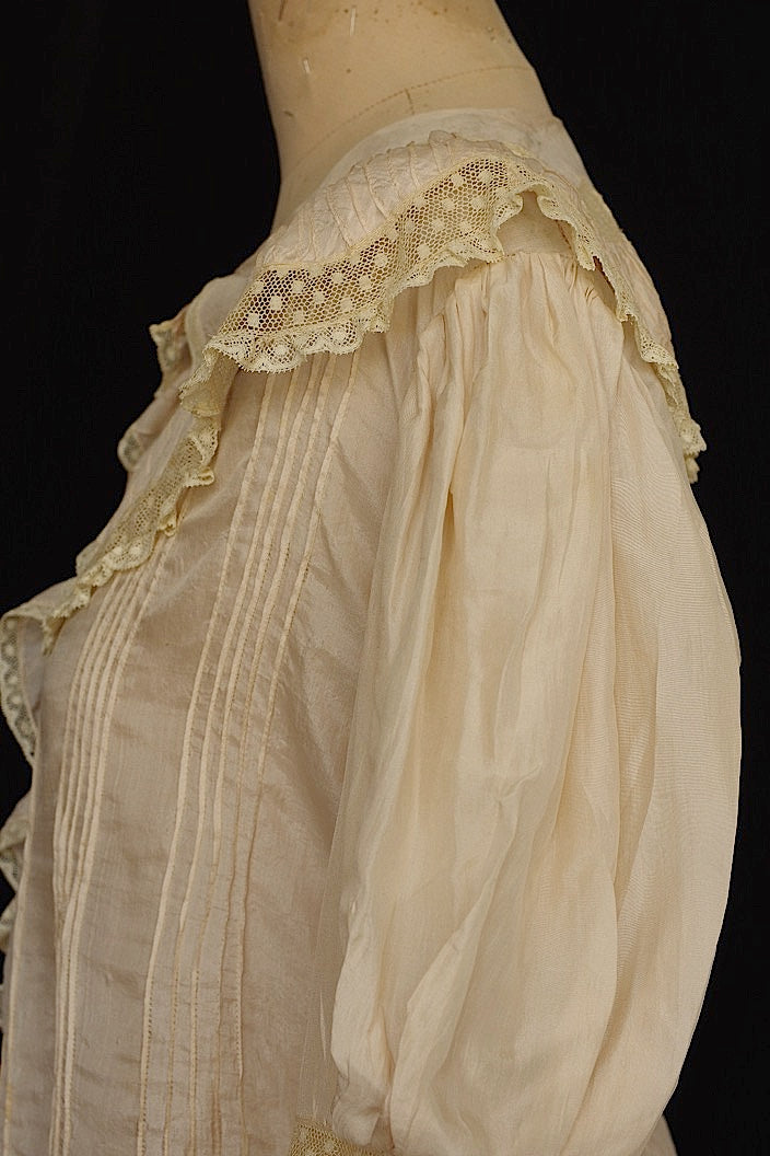 アンティークブラウス vêtement antique blouse6 .FR a l'epoque