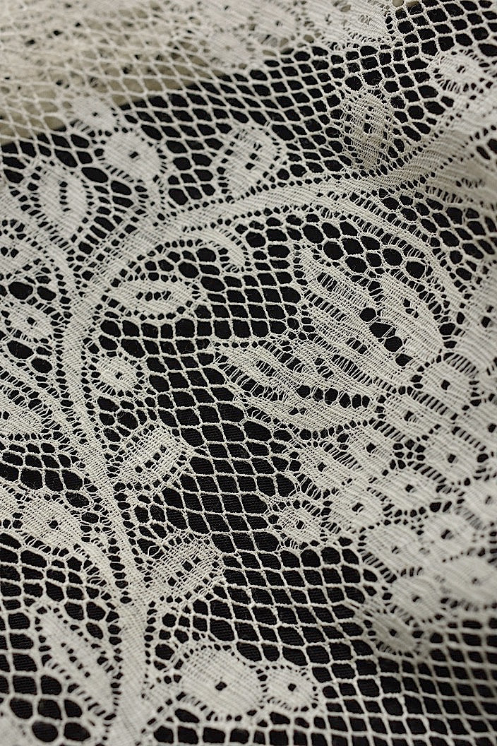 アンティークレース dentelle ancinne 184cm .FR a l'epoque