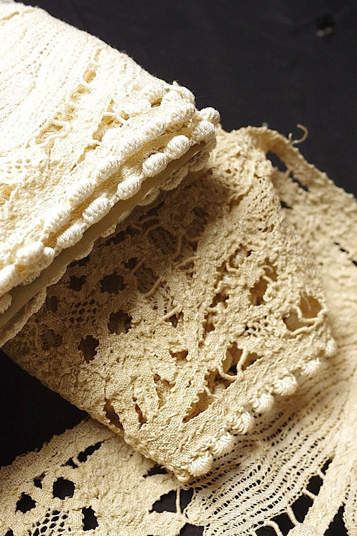アンティークレース dentelle ancinne 装飾テープ .FR a l'epoque
