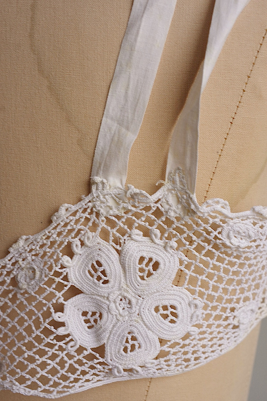 アンティークレース dentelle ancienne クロシェ top .FR a l'epoque