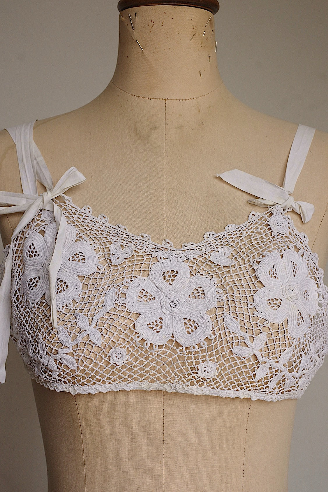 アンティークレース dentelle ancienne クロシェ top .FR a l'epoque