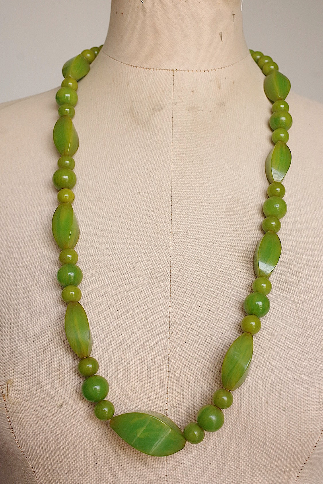 アンティークネックレス collier antique ベークライト .FR a l'epoque