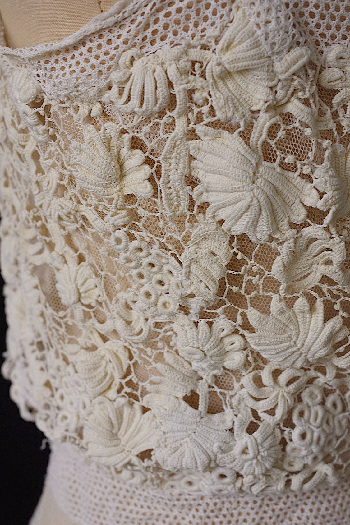 アンティークブラウス vêtement antique クロシェレーストップ .FR a l'epoque