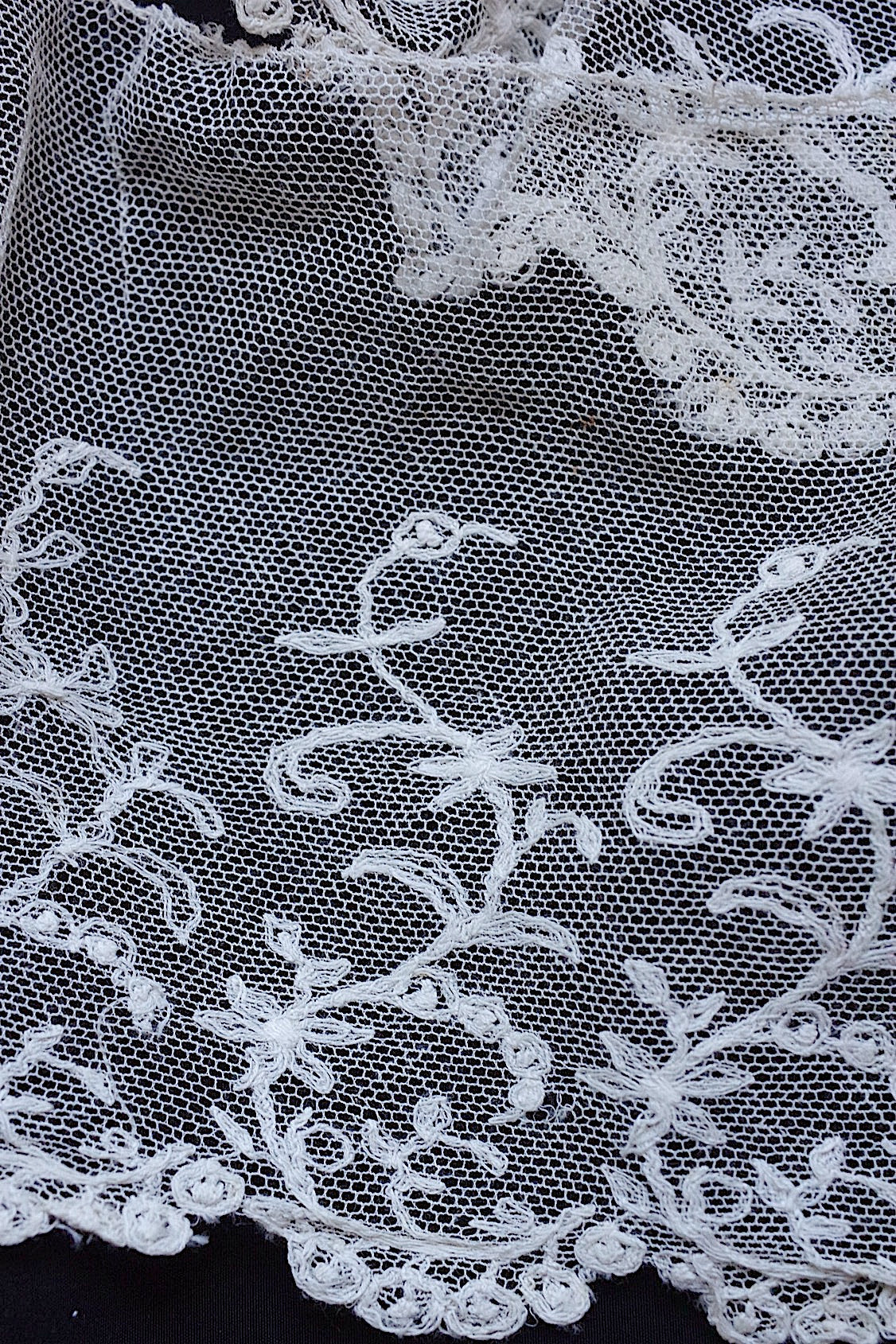 アンティークレース dentelle ancienne 308cm .FR a l'epoque