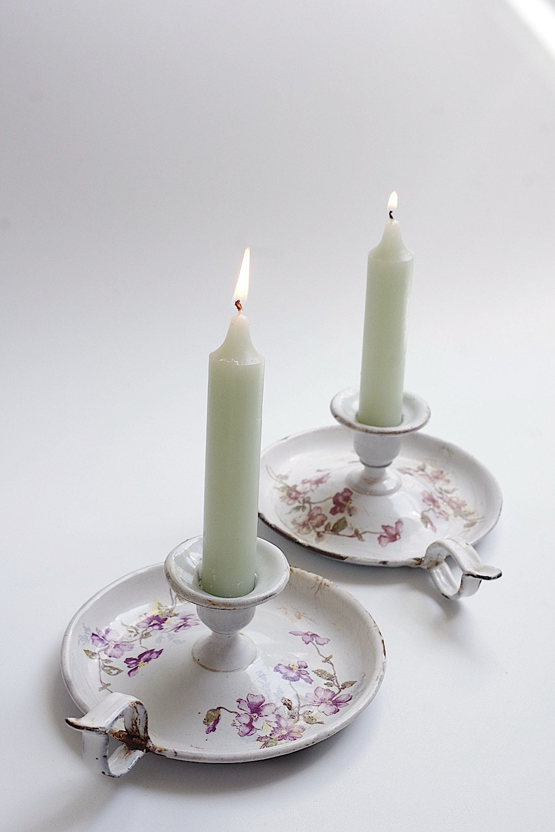 アンティークキャンドル立て Bougeoir すみれ .FR a l'epoque