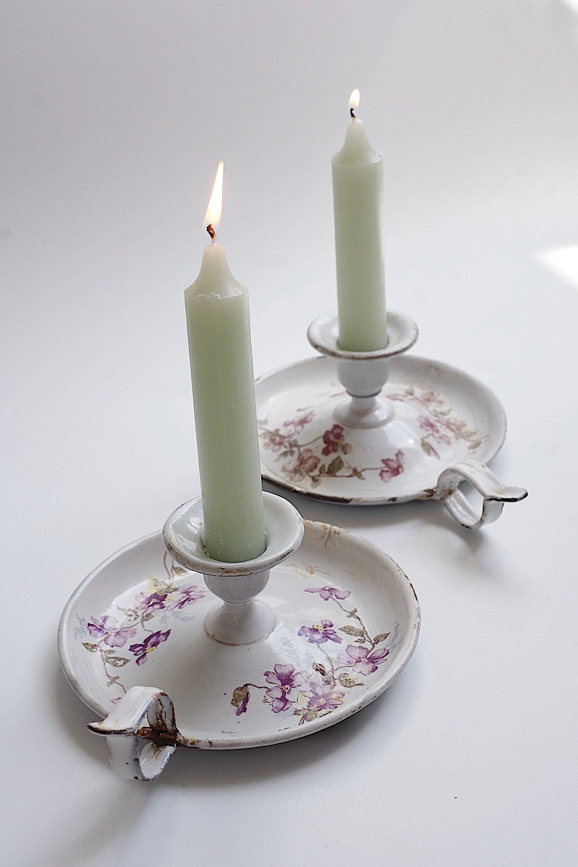 アンティークキャンドル立て Bougeoir すみれ .FR a l'epoque