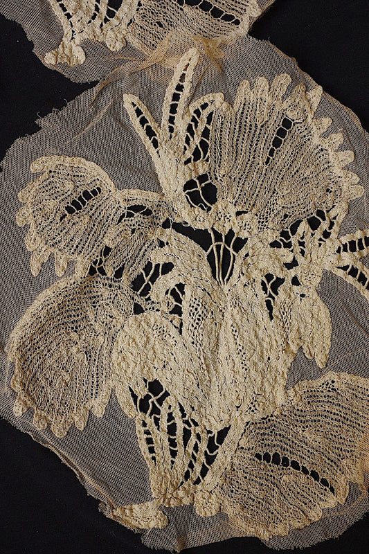 アンティークレース dentelle ancienne モチーフ14pieces .FR a l'epoque
