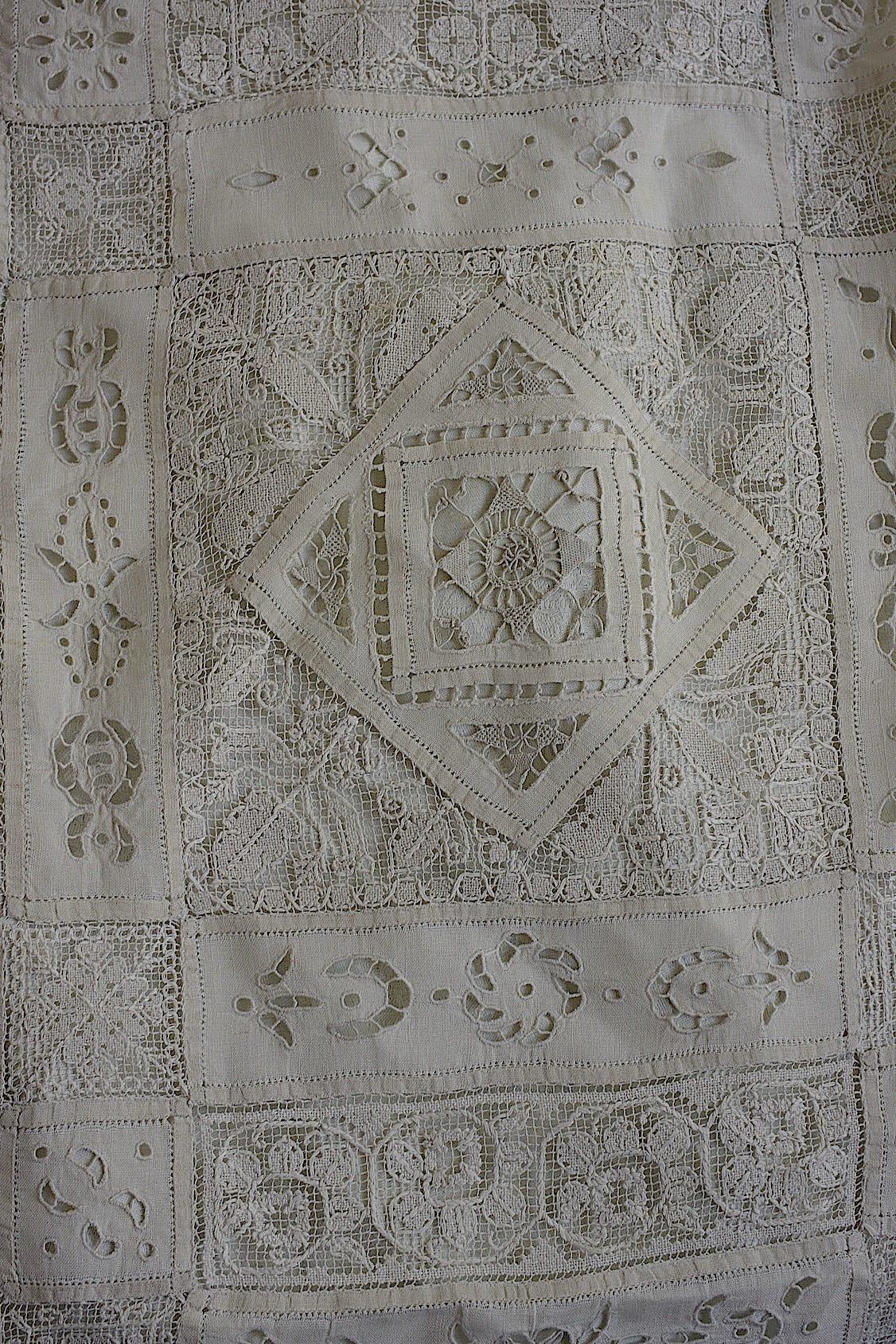 アンティーククロス linge de maison antique .FR a l'epoque