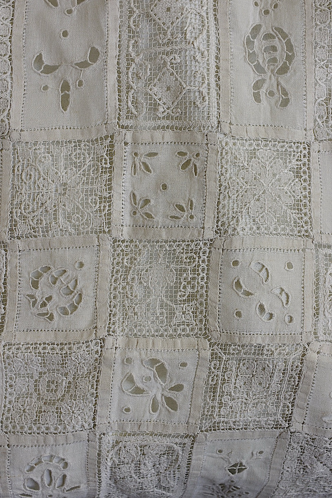 アンティーククロス linge de maison antique .FR a l'epoque