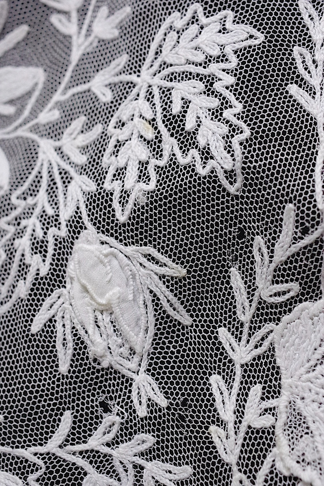 アンティークレース dentelle ancienne タイ .FR a l'epoque