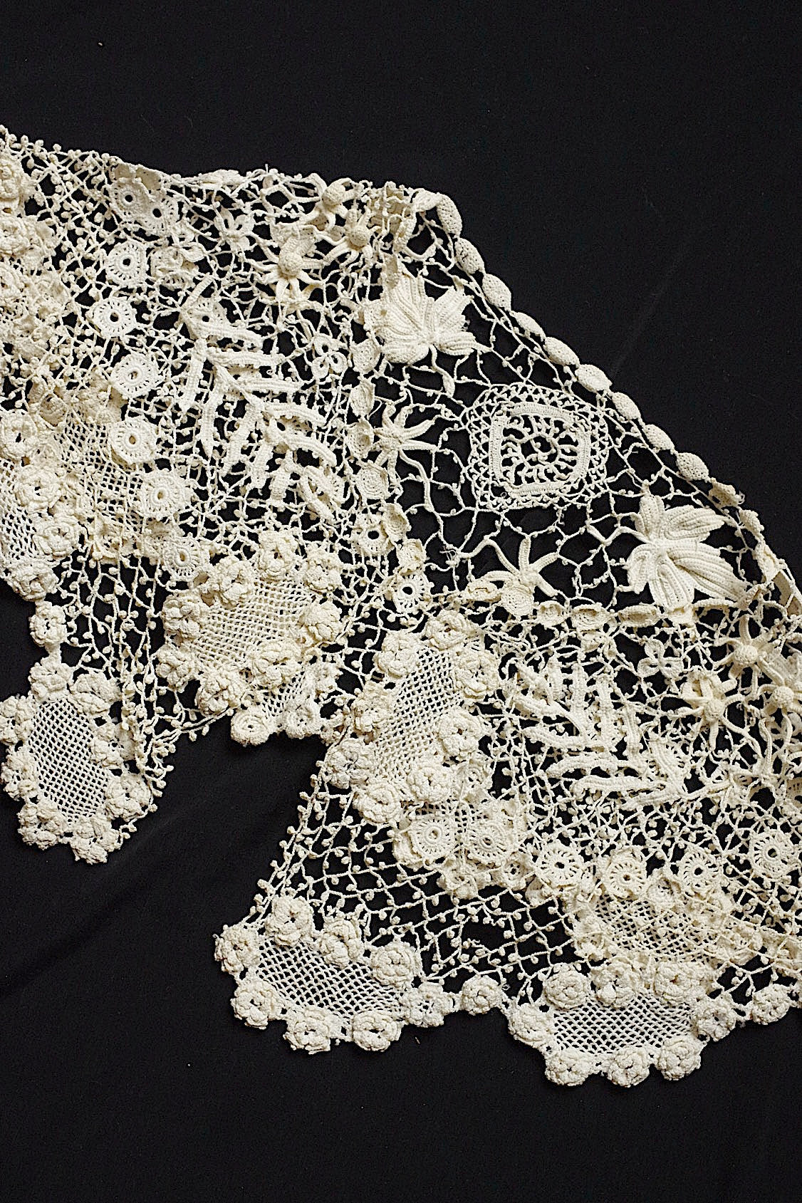 アンティークレース dentelle ancienne クロシェ襟 .FR a l'epoque