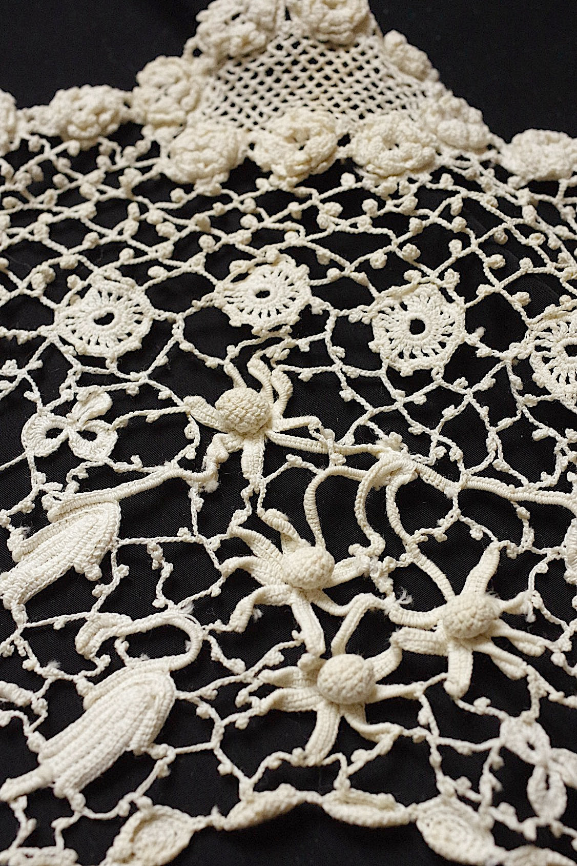 アンティークレース dentelle ancienne クロシェ襟 .FR a l'epoque