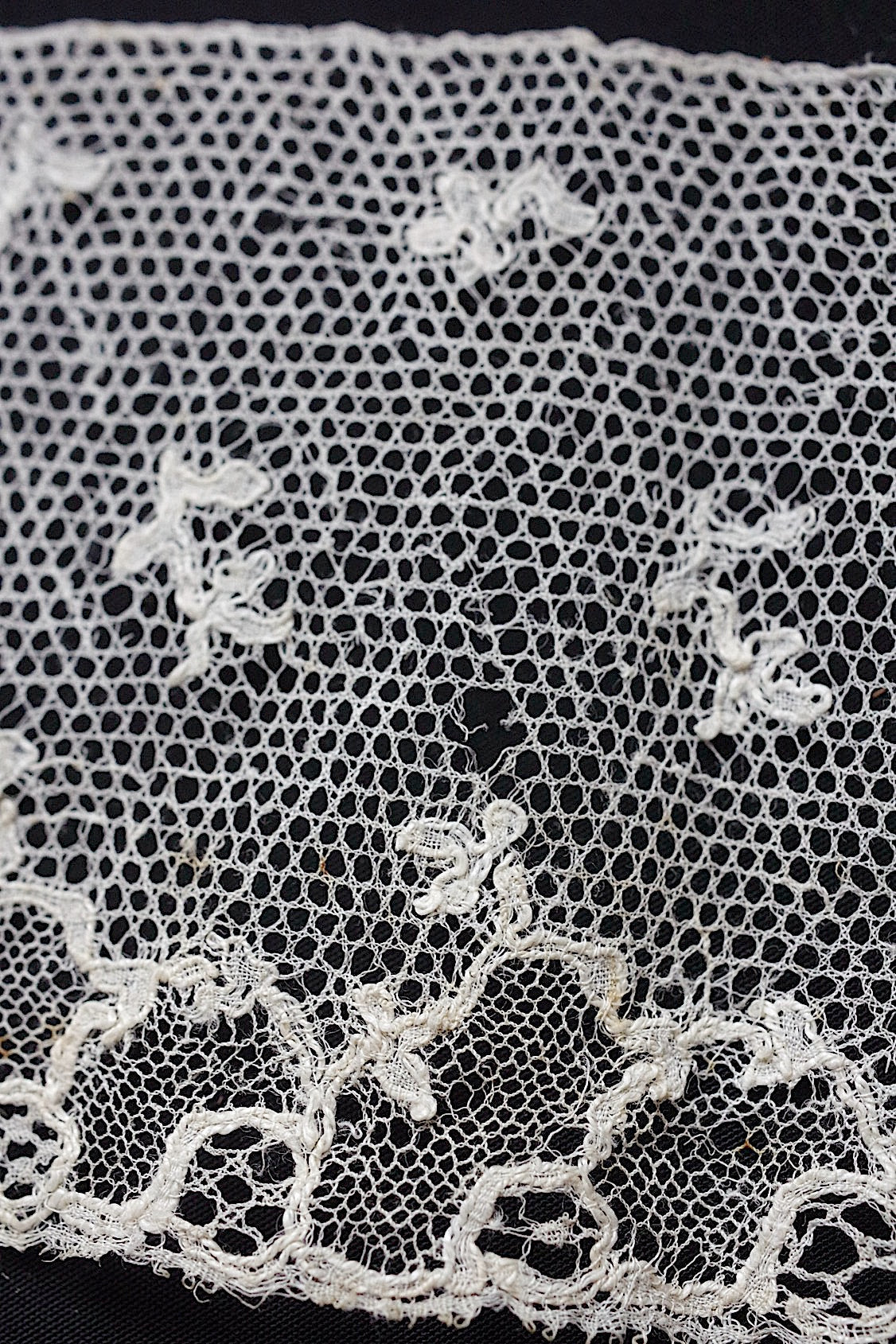 アンティークレース dentelle ancienne 194cm 103cm .FR a l'epoque