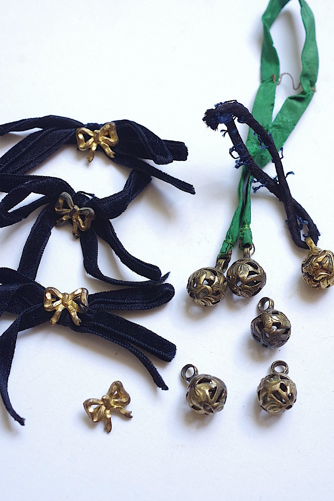 アンティークボタン boutons antique lots1 .FR a l'epoque