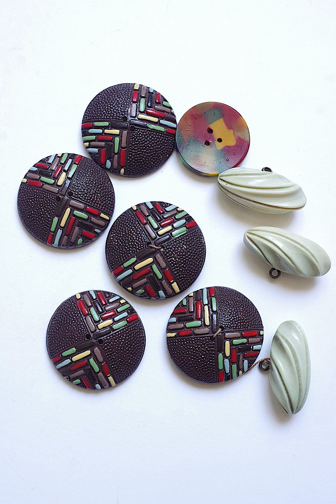 ヴィンテージボタン boutons vintage lots4 .FR a l'epoque