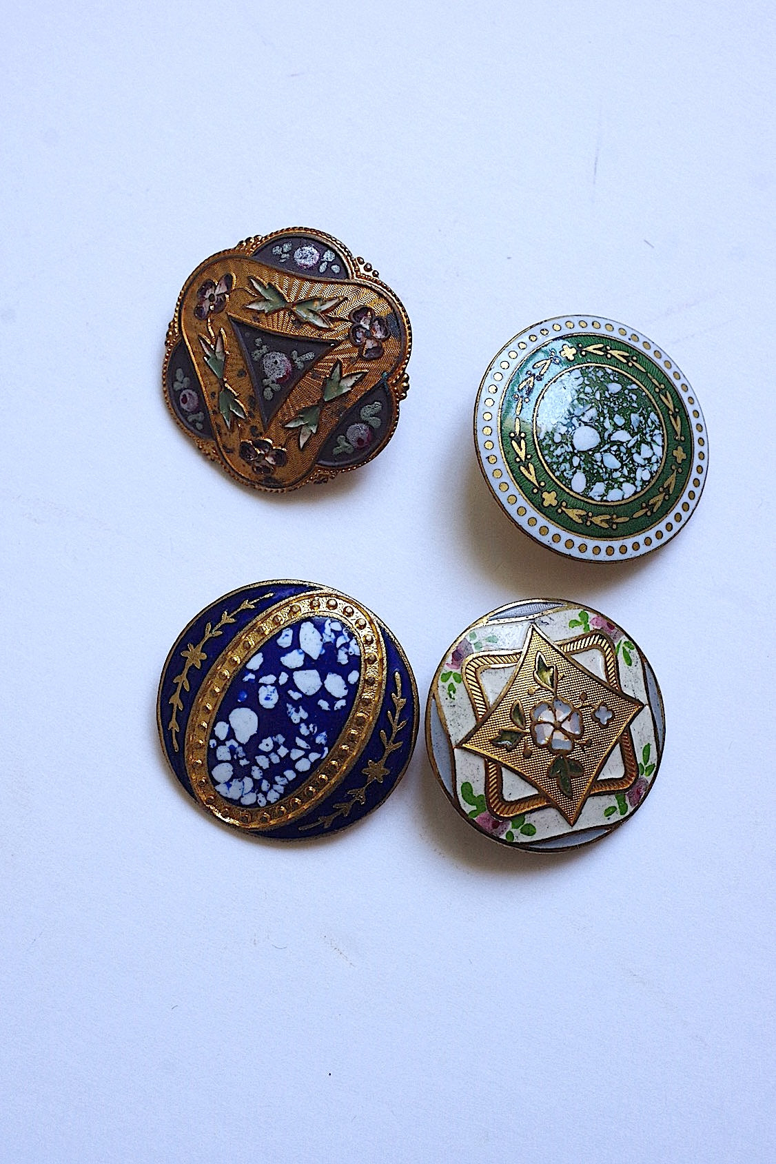 アンティークボタン boutons antique lots8 .FR a l'epoque