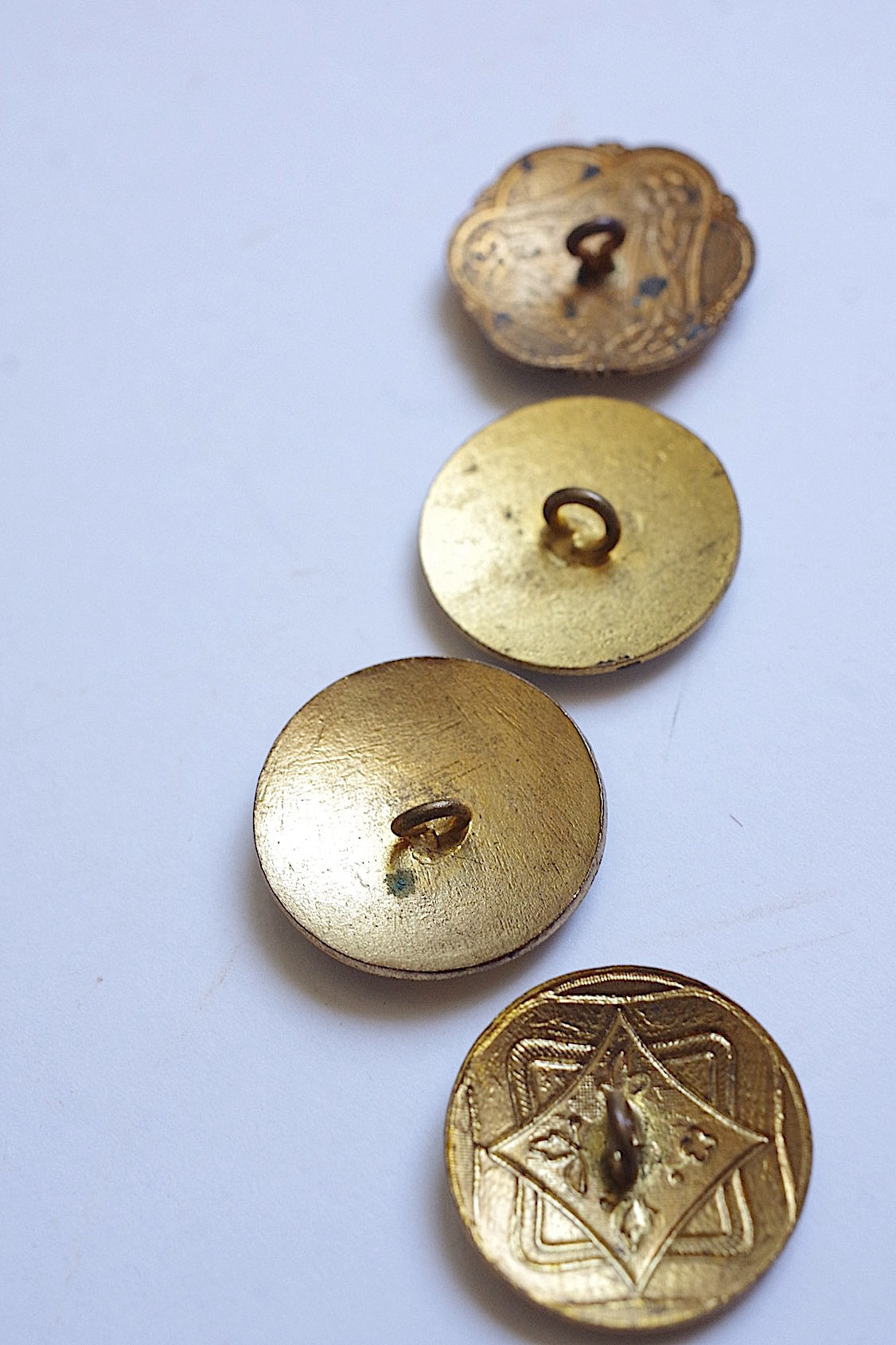 アンティークボタン boutons antique lots8 .FR a l'epoque