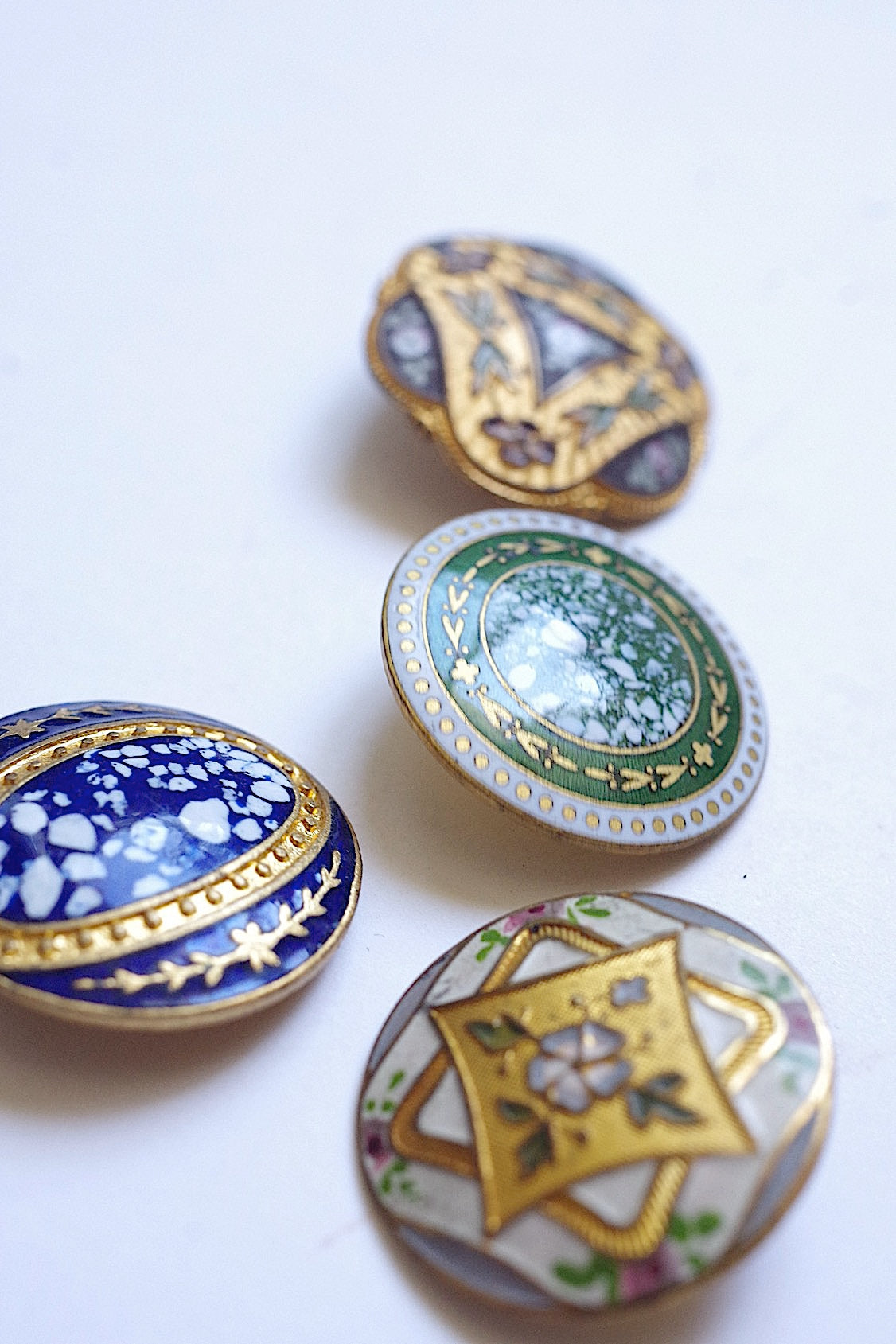 アンティークボタン boutons antique lots8 .FR a l'epoque