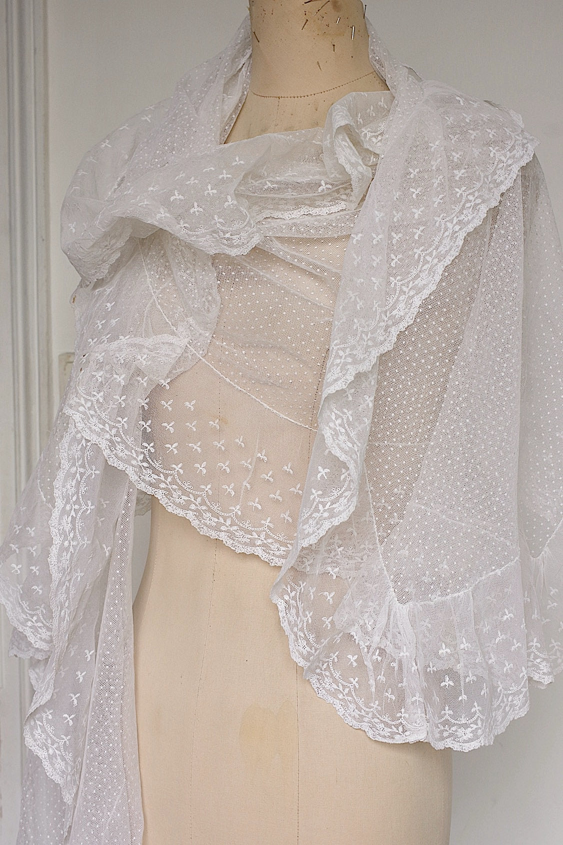アンティークレース dentelle ancienne-antique lace ベール .FR a l'epoque