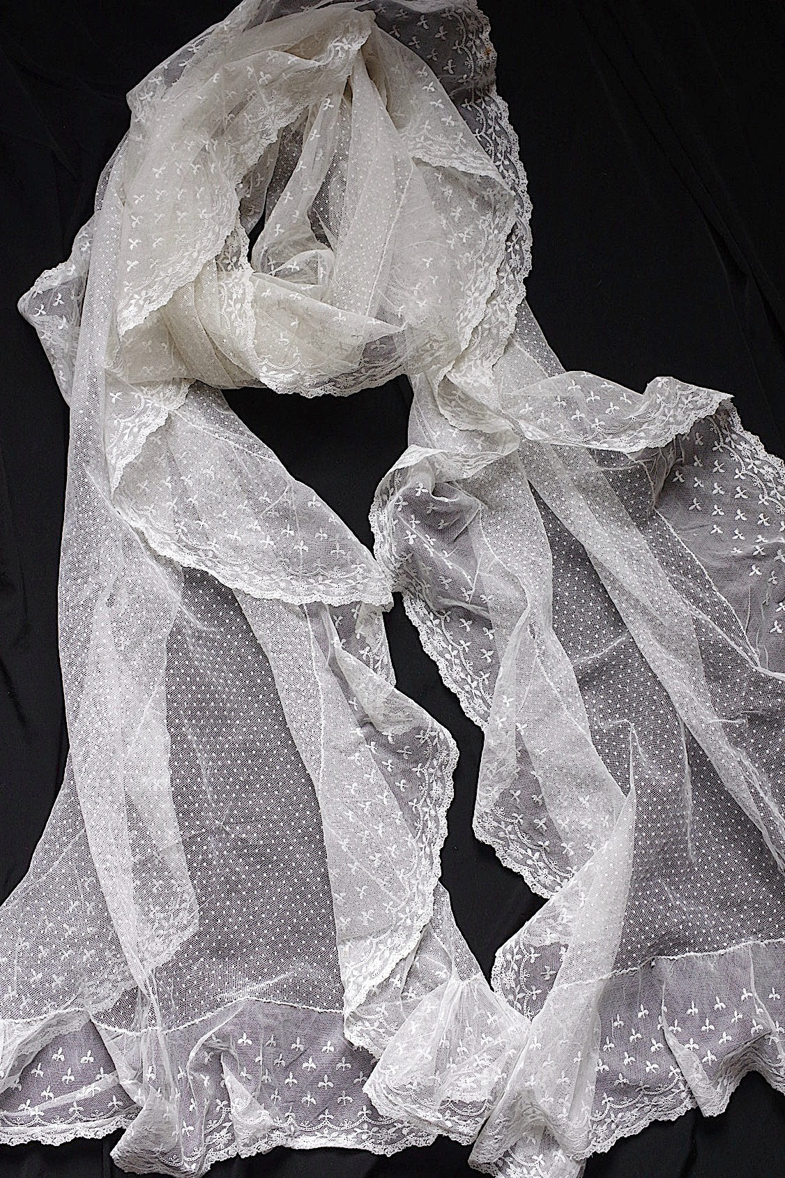 アンティークレース dentelle ancienne-antique lace ベール .FR a l'epoque