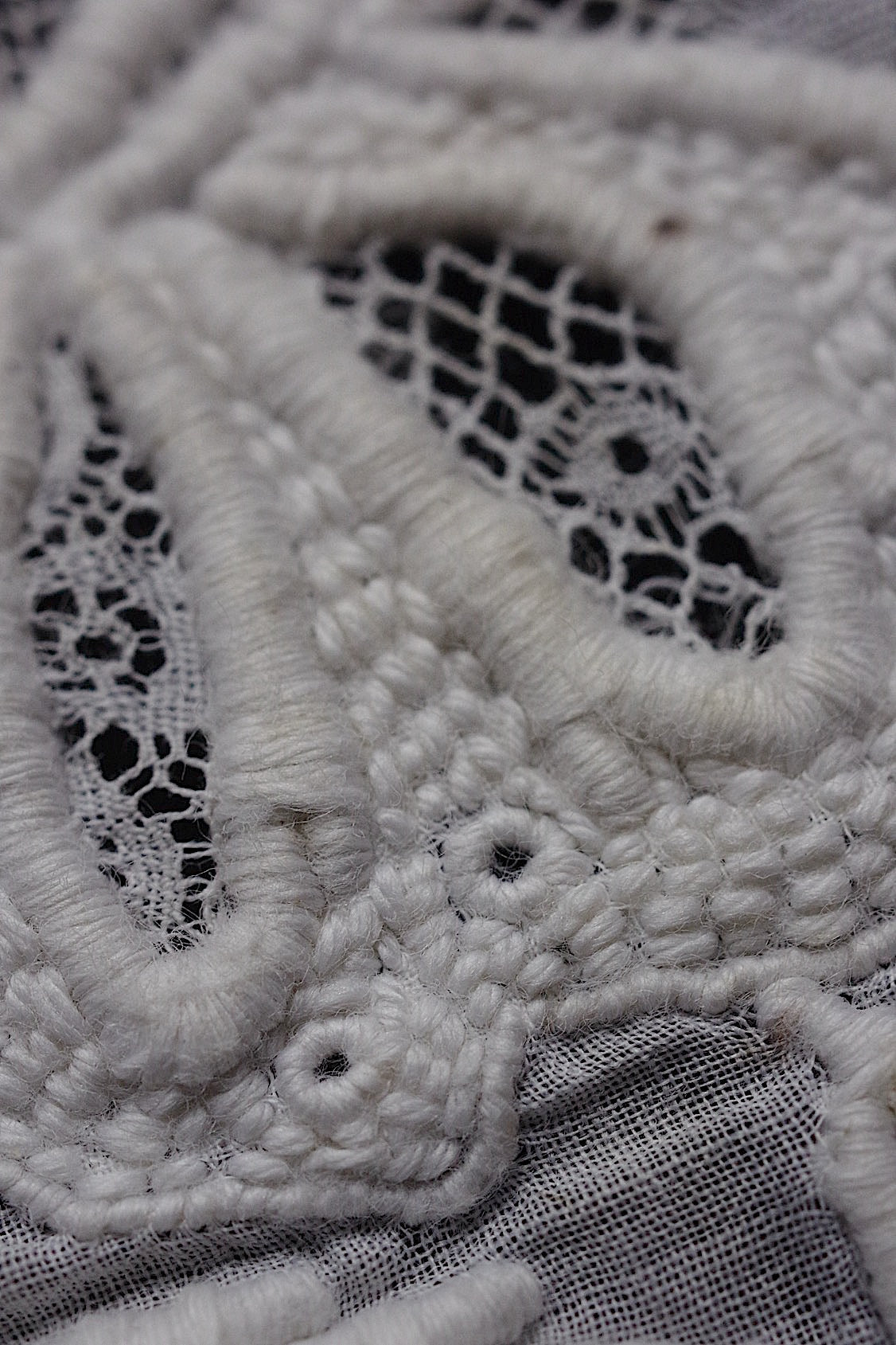 アンティークレース dentelle ancienne-antique lace 刺繍 nappe 2点 .FR a l'epoque