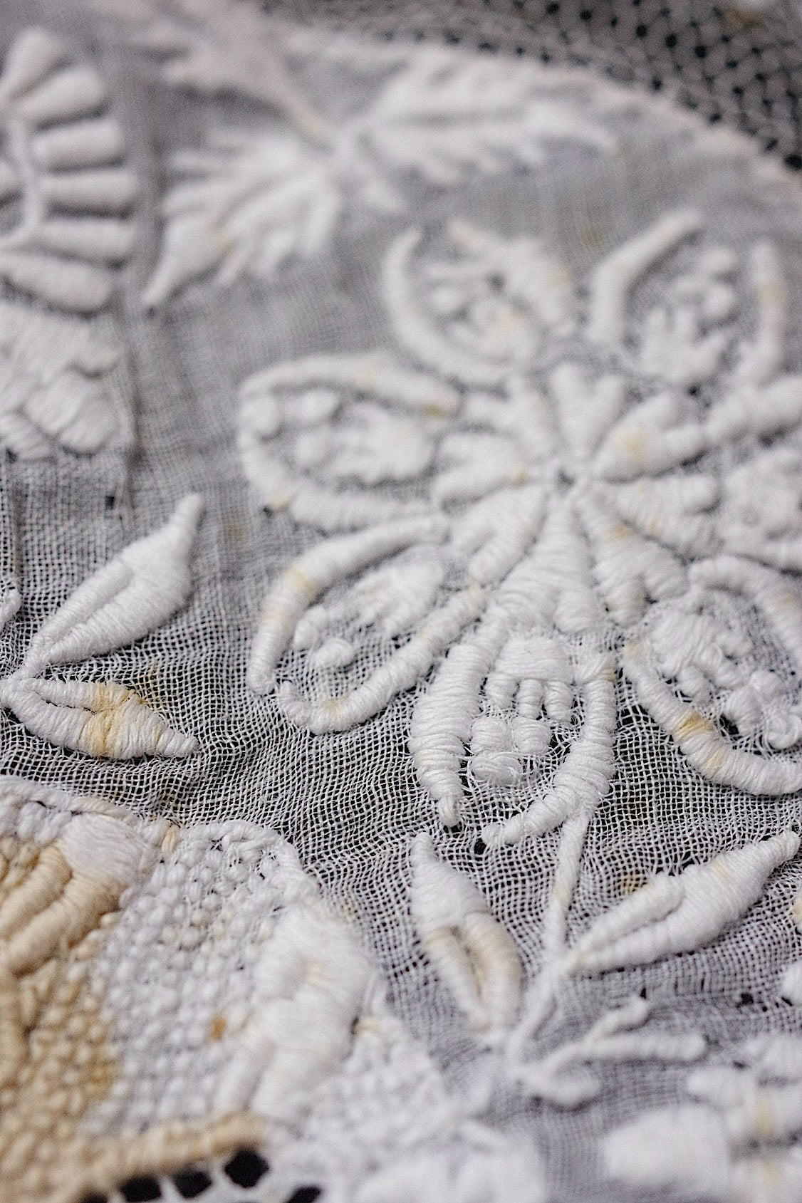 アンティークレース dentelle ancienne-antique lace 刺繍 nappe 2点 .FR a l'epoque