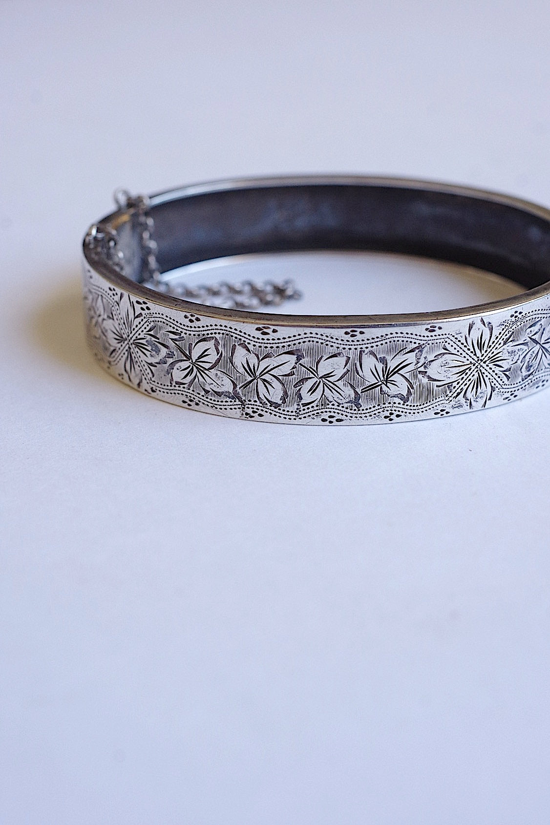 アンティークブレスレット bracelet antique シルバーブレスレット .FR a l'epoque