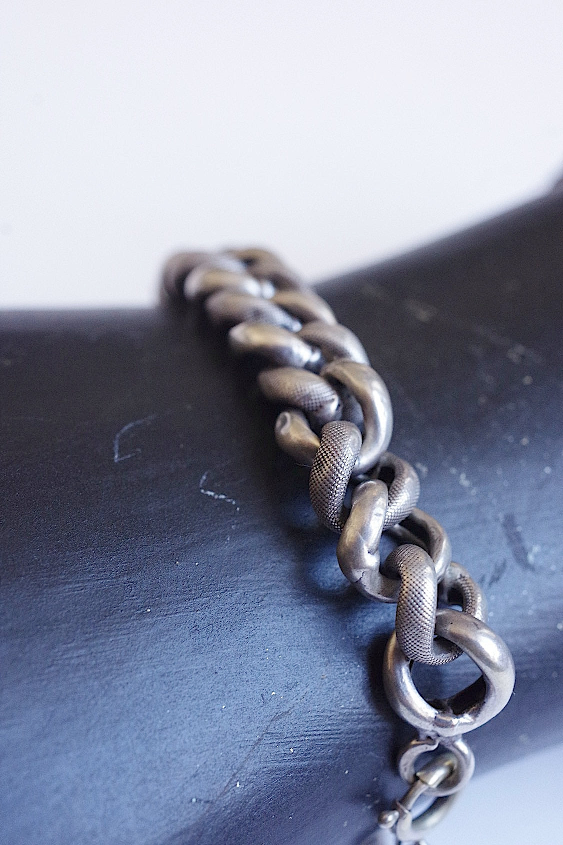 アンティークブレスレット bracelet antique シルバーチェーンブレスレット .FR a l'epoque