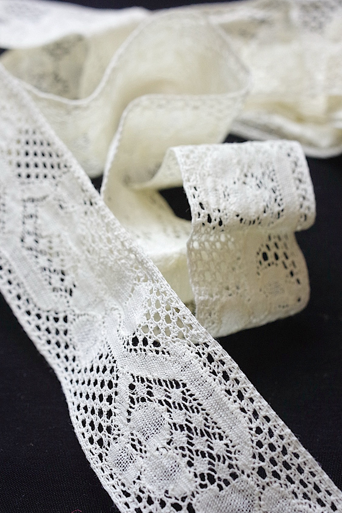 アンティークレース dentelle ancienne 315cm .FR a l'epoque