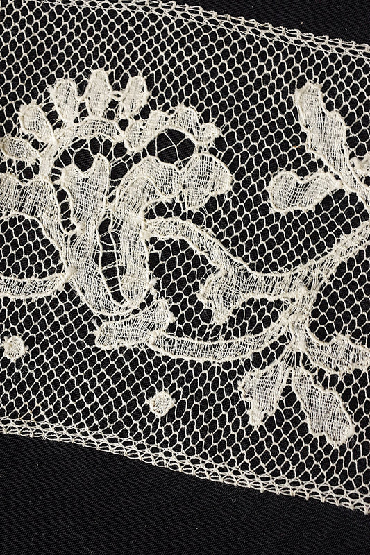 アンティークレース dentelle ancienne 564cm .FR a l'epoque