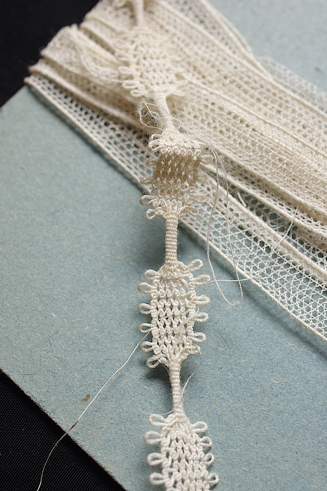 アンティークレース dentelle ancienne 素材テープ .FR a l'epoque