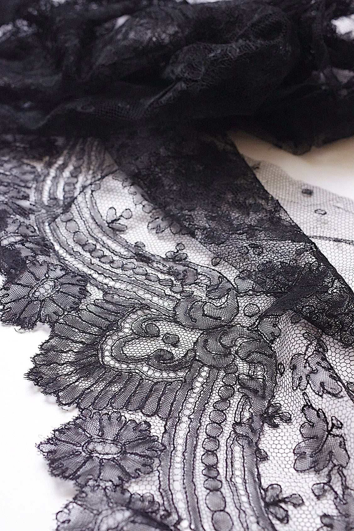 アンティークレース dentelle ancienne くろレース 2本 .FR a l'epoque